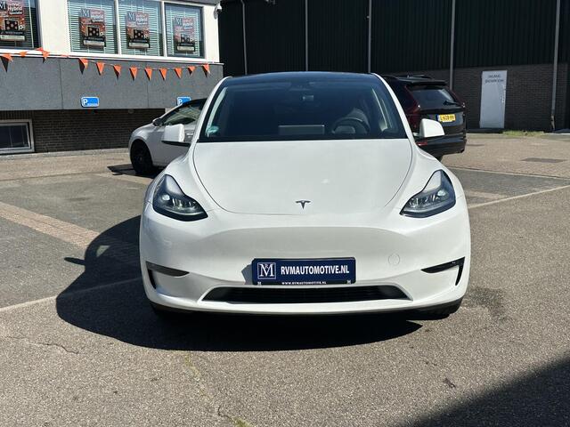 Tesla Model Y Long Range Dual AWD VAN: 39.900,- VOOR: 36.770,- UW WKVOORDEEL: 3.130,- | SOH 95% | AFNEEMBARE TREKHAAK| RIJKLAAR GELEVERD | 12 MND BOVAG GARANTIE | TESLA GARANTIE ACCU + AANDRIJFLIJN T/M 08-2031/ 192.000KM|