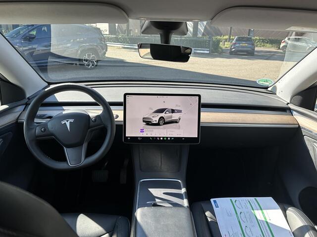 Tesla Model Y Long Range Dual AWD VAN: 39.900,- VOOR: 36.770,- UW WKVOORDEEL: 3.130,- | SOH 95% | AFNEEMBARE TREKHAAK| RIJKLAAR GELEVERD | 12 MND BOVAG GARANTIE | TESLA GARANTIE ACCU + AANDRIJFLIJN T/M 08-2031/ 192.000KM|