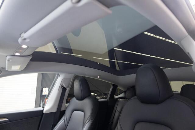 Tesla Model Y RWD 58 kWh