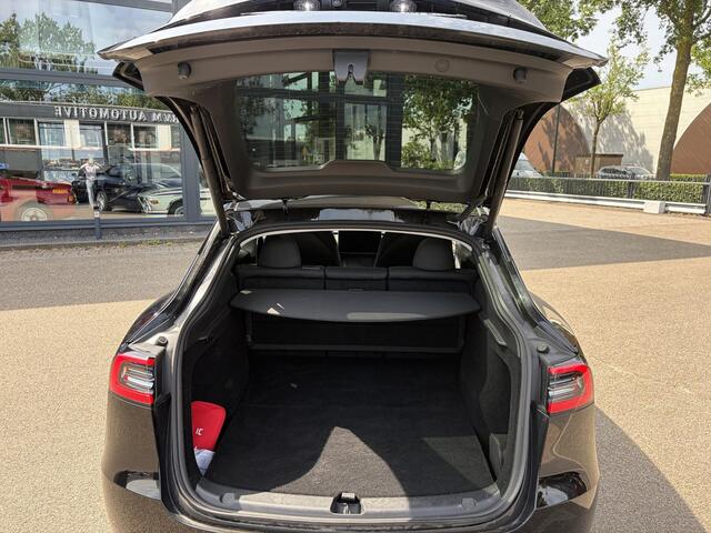 Tesla Model Y Long Range AWD 75 kWh SOH 95% | TESLA FABRIEKSGARANTIE TOT 2028/ 80.000KM! | FABRIEKSGARANTIE OP ACCU & AANDRIJFLIJN TOT 2032 OF 192.000 KM | BTW VERREKENBAAR