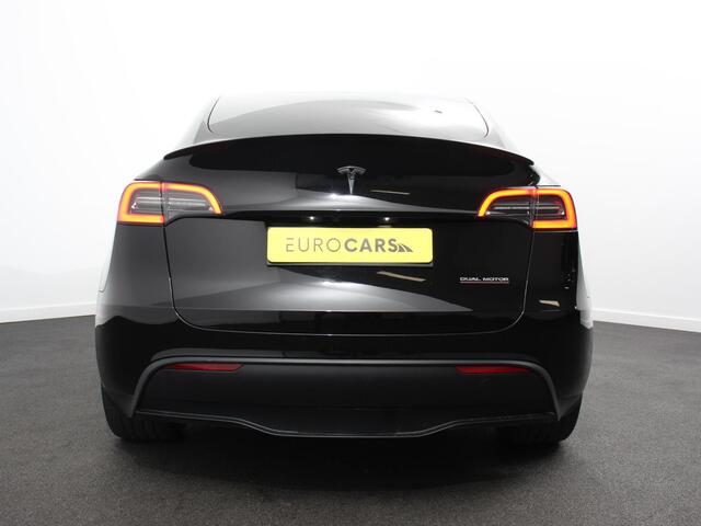 Tesla Model Y Performance Long Range AWD 75 kWh Climate control Adaptieve cruise control Achteruitrijcamera Panoramadak Keyless Stuurverwarming Stoelverwarming LED Navigatie Parkeersensoren