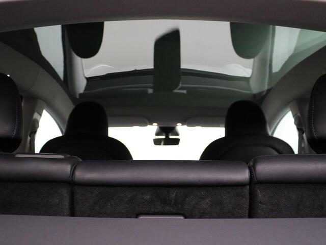 Tesla Model Y Long Range AWD 75 kWh | SoH 91,8% | Autopilot | Panoramadak | Trekhaak!