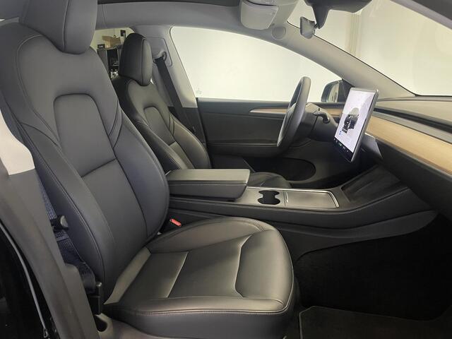 Tesla Model Y RWD 58 kWh | TREKHAAK | ORG.NL |