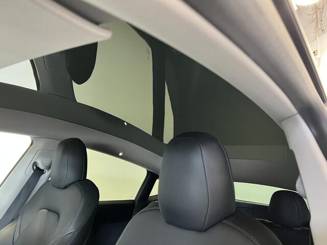 Tesla Model Y Long Range AWD 75 kWh Full Self-Driving | LM Velgen 20" | Voorstoelen + Achterbank Verwarmd | Panoramadak | Airco |