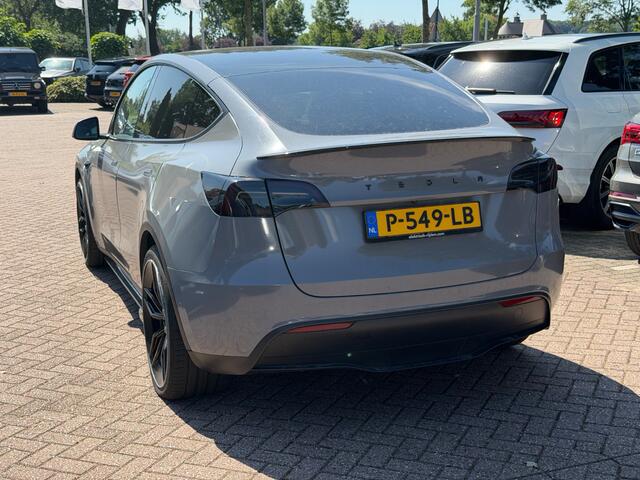 Tesla Model Y Long Range AWD 75 kWh / Autopilot / Panoramadak / Camera / 20'' / Keyless / Leder / Dodehoek / Navigatie / Stoelverwarming