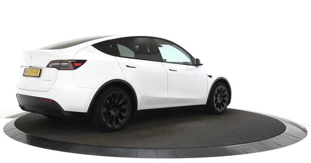Tesla Model Y Long Range AWD 75 kWh Panoramadak / SOH