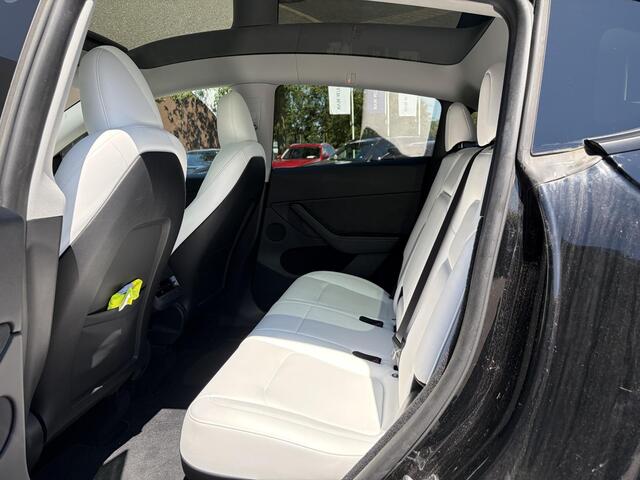 Tesla Model Y Long Range AWD 75 kWh SOH 98% | 20 INCH | TESLA FABRIEKSGARANTIE T/M 03-2028 OF 80.000 KM | TESLA FABRIEKSGARANTIE HOOGVOLTACCU & AANDRIJFLIJN T/M 03-2032 OF 192.000 KM |