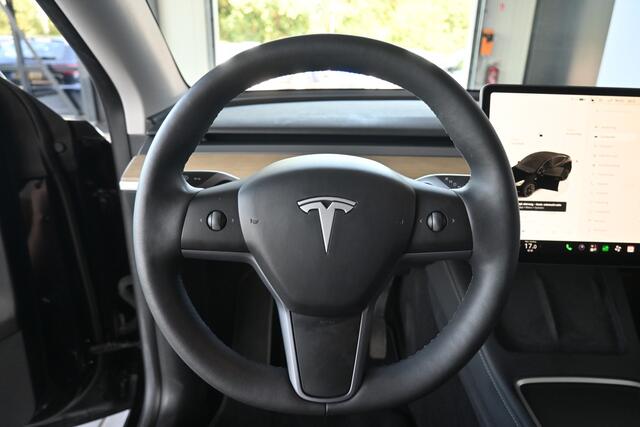 Tesla Model Y RWD 58 kWh SOH 92% Clima Navigatie Panoramadak Leder Trekhaak Rijklaarprijs! Inruil Mogelijk!
