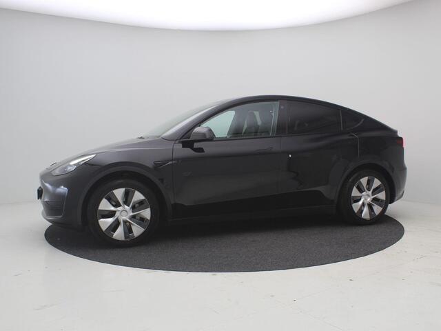 Tesla Model Y RWD 58 kWh / SoH 91% / Elektrische achterklep / Adaptief cruise control / Basic Autopilot / 360 Camera / Panoramadak / Stuur- Stoel & Voorruitverwarming / 1ste Eigenaar / NL Auto / BTW Auto /
