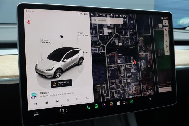 Tesla Model Y Long Range AWD 75 kWh | SOH 88,5 % | Full Self-Driving Capability | Trekhaak