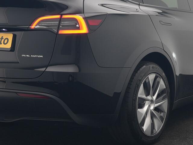 Tesla Model Y Long Range AWD 75 kWh 441pk | Full Self-Driving Capability | Panodak | Adaptive Cruise | Lederen Sportstoelen Memory & Verwarmd | Camera | Navigatie |