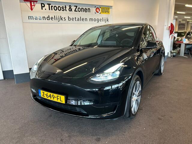 Tesla Model Y RWD 58 kWh Nederlandse auto | Panoramadak | Afneembare trekhaak | Stoelverwarming | Achteruitrijcamera | Parkeersensoren rondom | Lederen bekleding