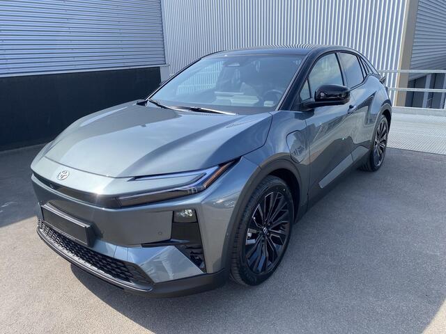 Toyota C-HR+ -- Actieradius (WLTP) 507 km Executive AWD 77 kWh 343PK Nieuw uit voorraad leverbaar Inruilactie 2.500,-!! Trekkracht 1.500kg meest luxe uitvoering