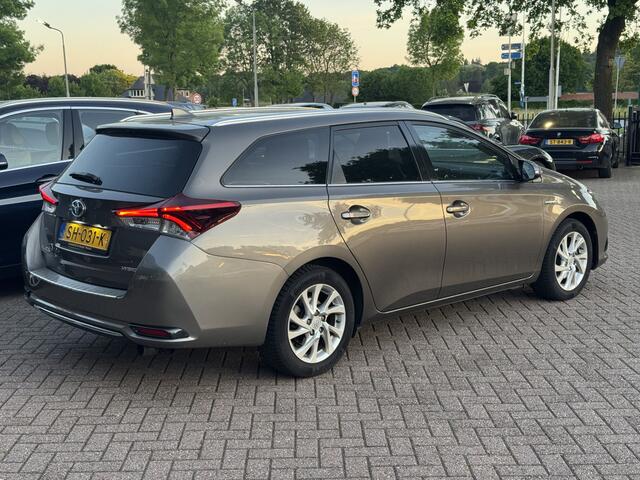 Toyota AURIS Touring Sports 1.8 Hybrid Dynamic / Camera / Navigatie / Keyless / 16'' / DAB / Cruise Control / Getint glas