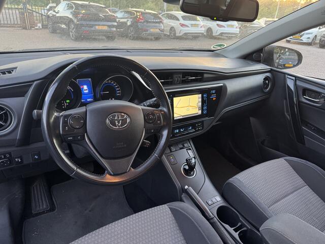 Toyota AURIS Touring Sports 1.8 Hybrid Dynamic / Camera / Navigatie / Keyless / 16'' / DAB / Cruise Control / Getint glas