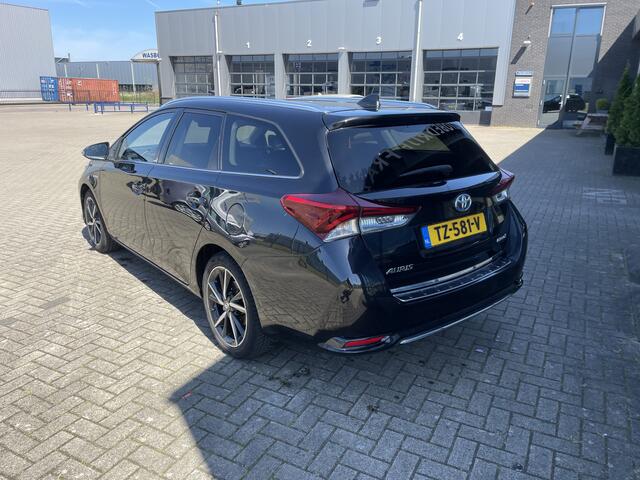 Toyota AURIS Touring Sports RIJKLAAR 1.8 Hybrid Business