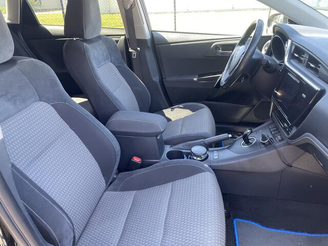 Toyota AURIS Touring Sports RIJKLAAR 1.8 Hybrid Business