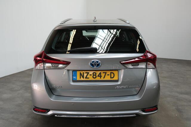 Toyota AURIS Touring Sports 1.8 Hybrid Dynamic, 16" inch lm velgen, NAVI, Parkeercamera, Cruise & Climate control,