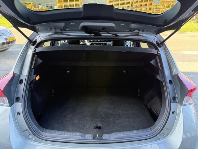 Toyota AURIS 1.2T Trend | 1E EIGENAAR | 12MND GARANTIE | AIRCO | DAB | CRUISE | PANODAK | LMV |
