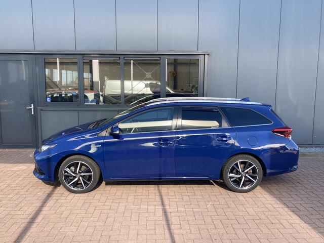 Toyota AURIS Touring Sports 1.8 Hybrid Dynamic Ultimate CAMERA/NAVI/DAB/PDC/STOELVERWARMING