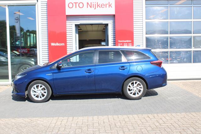 Toyota AURIS Touring Sports 1.8 Hybrid Dynamic Go