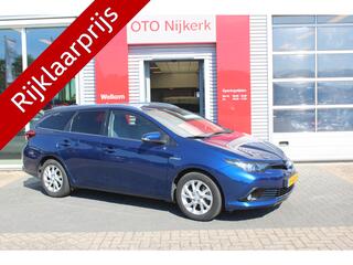 toyota-auris-touring-sports-1.8-hyb