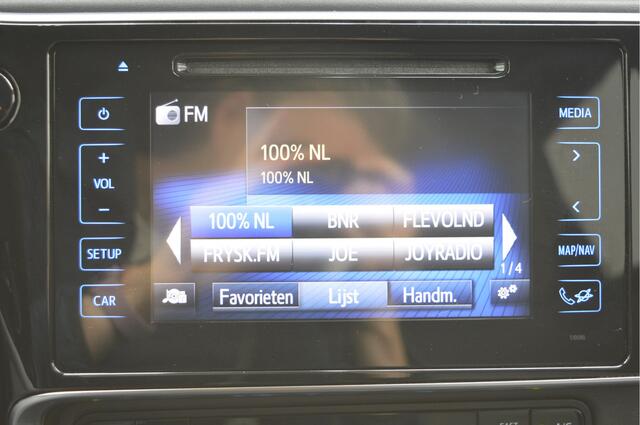 Toyota AURIS Touring Sports 1.8 Hybrid Dynamic Nap / Clima / Cruise / Dab / Trekhaak