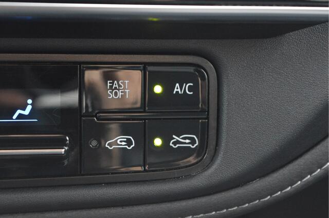 Toyota AURIS Touring Sports 1.8 Hybrid Dynamic Nap / Clima / Cruise / Dab / Trekhaak