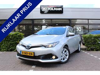 toyota-auris-touring-sports-1.8-hyb