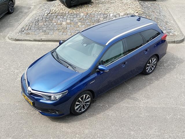 Toyota AURIS Touring Sports 1.8 Hybrid Dynamic CAMERA NAVI CRUISE ECC TREKHAAK