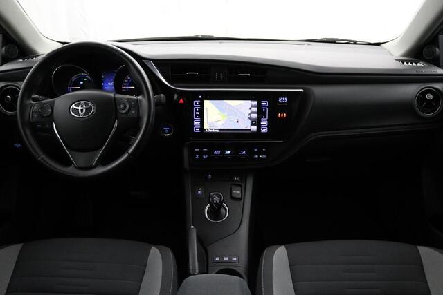 Toyota AURIS Touring Sports 1.8 Hybrid Aspiration | Cruise control | Navigatie |17 Inch Lichtmetalen velgen |