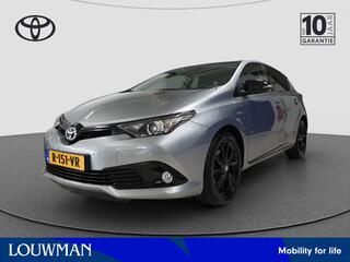 toyota-auris-1.8-hybrid-black-editi