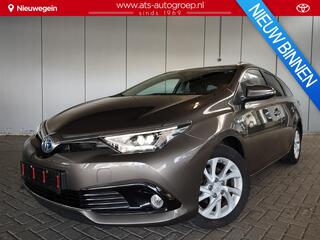 toyota-auris-touring-sports-1.8-hyb