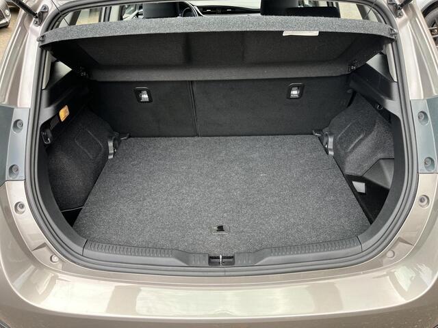 Toyota AURIS 1.8 Hybrid Dynamic | Volledige historie | Keyless entry | Lichtmetalen velgen