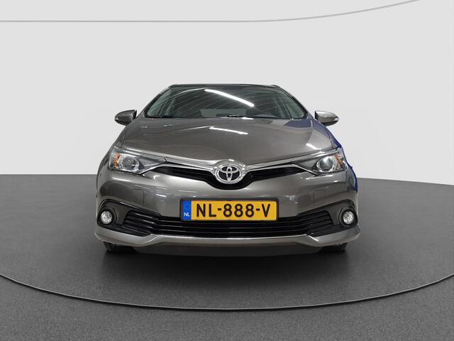Toyota AURIS 1.2T Trend | Navigatie | Camera | Trekhaak | Panodak |