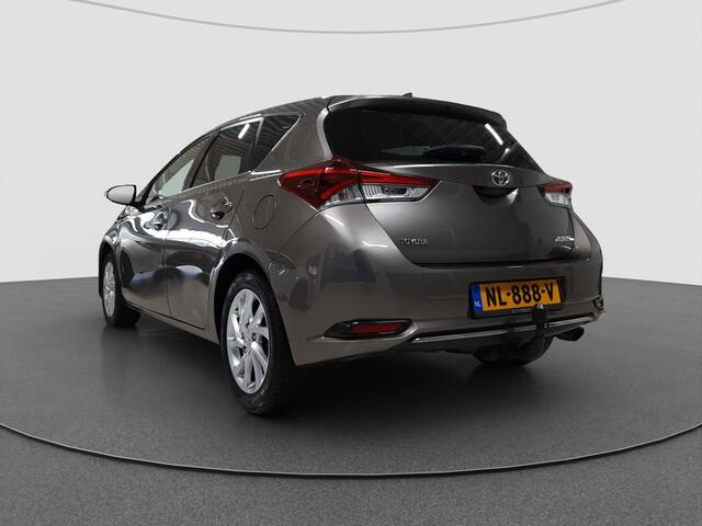 Toyota AURIS 1.2T Trend | Navigatie | Camera | Trekhaak | Panodak |