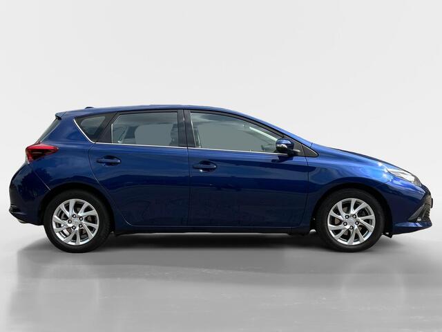 Toyota AURIS 1.2T Aspiration Limited | CAMERA | LMV | NAVI