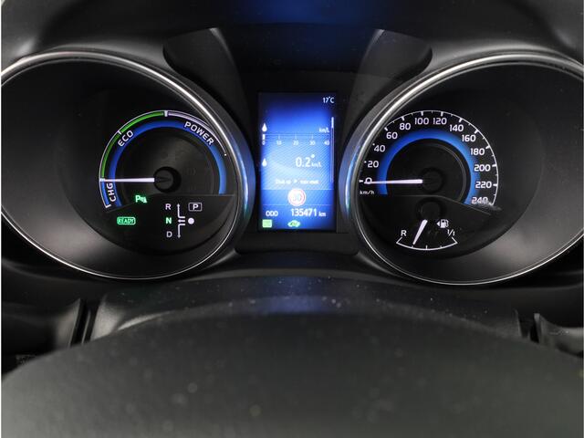 Toyota AURIS Touring Sports 1.8 Hybrid Executive | Half lederen bekleding | Parkeersensoren V+A | Navigatie | Stoelverwarming | Direct leverbaar!
