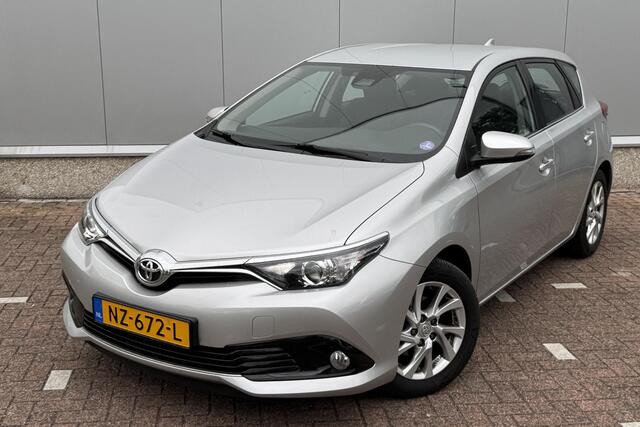 Toyota AURIS 1.3 Aspiration Trekhaak, Navigatie, Achteruitrijcamera, Cruise control