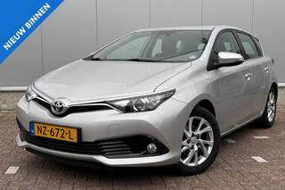 toyota-auris-1.3-aspiration-trekhaa
