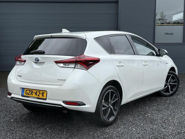 Toyota AURIS 1.8 Hybrid Dynamic Go 1e Eigenaar,Navi,Camera,Lm Velgen,136pk,Weinig Km,Apk tot 05-2027