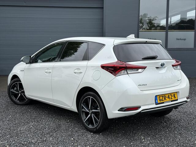 Toyota AURIS 1.8 Hybrid Dynamic Go 1e Eigenaar,Navi,Camera,Lm Velgen,136pk,Weinig Km,Apk tot 05-2027