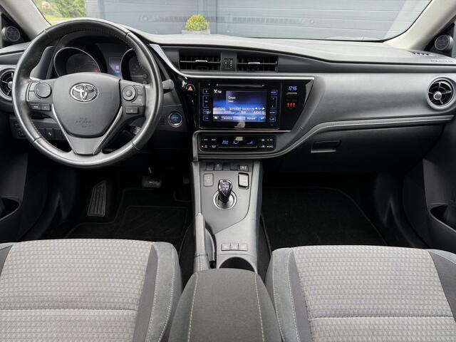 Toyota AURIS 1.8 Hybrid Dynamic Go 1e Eigenaar,Navi,Camera,Lm Velgen,136pk,Weinig Km,Apk tot 05-2027