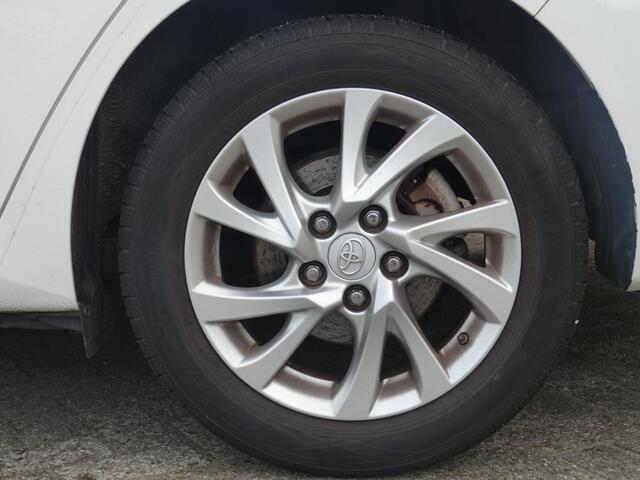 Toyota AURIS Touring Sports 1.8 Hybrid Dynamic Go | NAVIGATIE | ACHTERUITRIJCAMERA |
