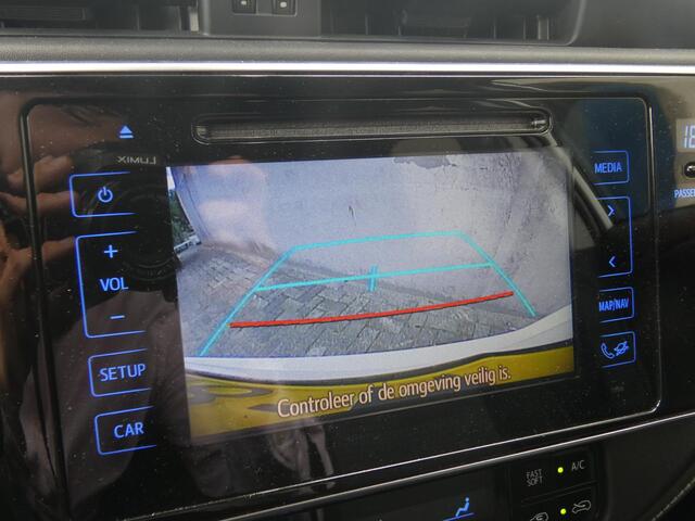 Toyota AURIS Touring Sports 1.8 Hybrid Dynamic Go | NAVIGATIE | ACHTERUITRIJCAMERA |
