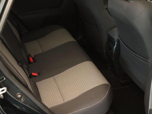 Toyota AURIS 1.8 Hybrid Dynamic - ORIGINEEL NEDERLANDSE AUTO - ACHTERRUITRIJCAMERA - CRUISE CONTROL - EXTRA GETINT GLAS - KEYLESS ENTRY - LICHTMETALEN VELGEN 16" INCH - NAVIGATIESYSTEEM FULL-MAP