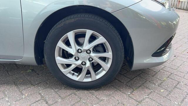 Toyota AURIS Touring Sports 1.2T Aspiration | Trekhaak | Climate Control | Dealeronderhouden