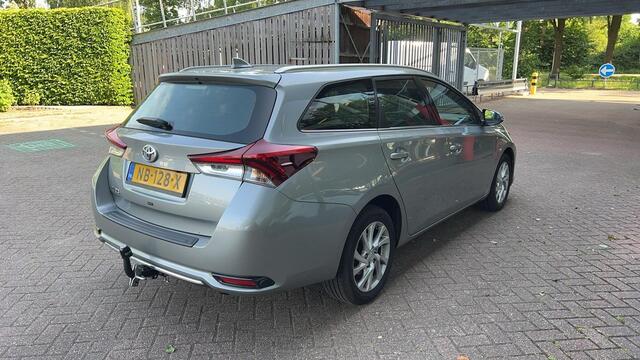 Toyota AURIS Touring Sports 1.2T Aspiration | Trekhaak | Climate Control | Dealeronderhouden