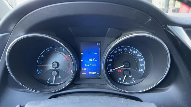 Toyota AURIS Touring Sports 1.2T Aspiration | Trekhaak | Climate Control | Dealeronderhouden