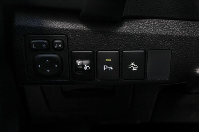 Toyota AURIS 1.8 Hybrid Executive | Panodak | Trekhaak